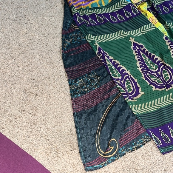 Guru For Life Upcycled Patchwork Mixed Floral Print 100% Silk Sari Kimono Boho - Picture 6 of 14